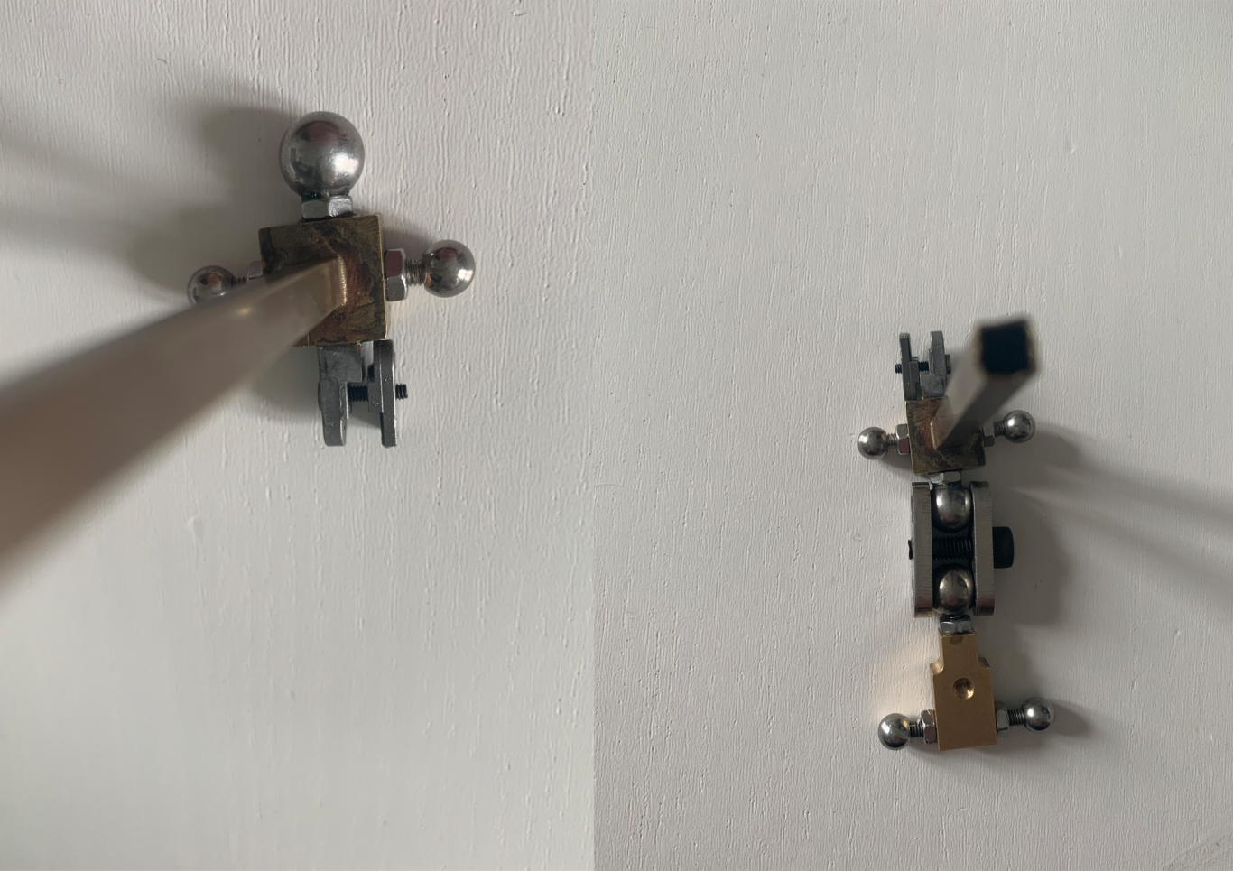 Body connector with ball joints